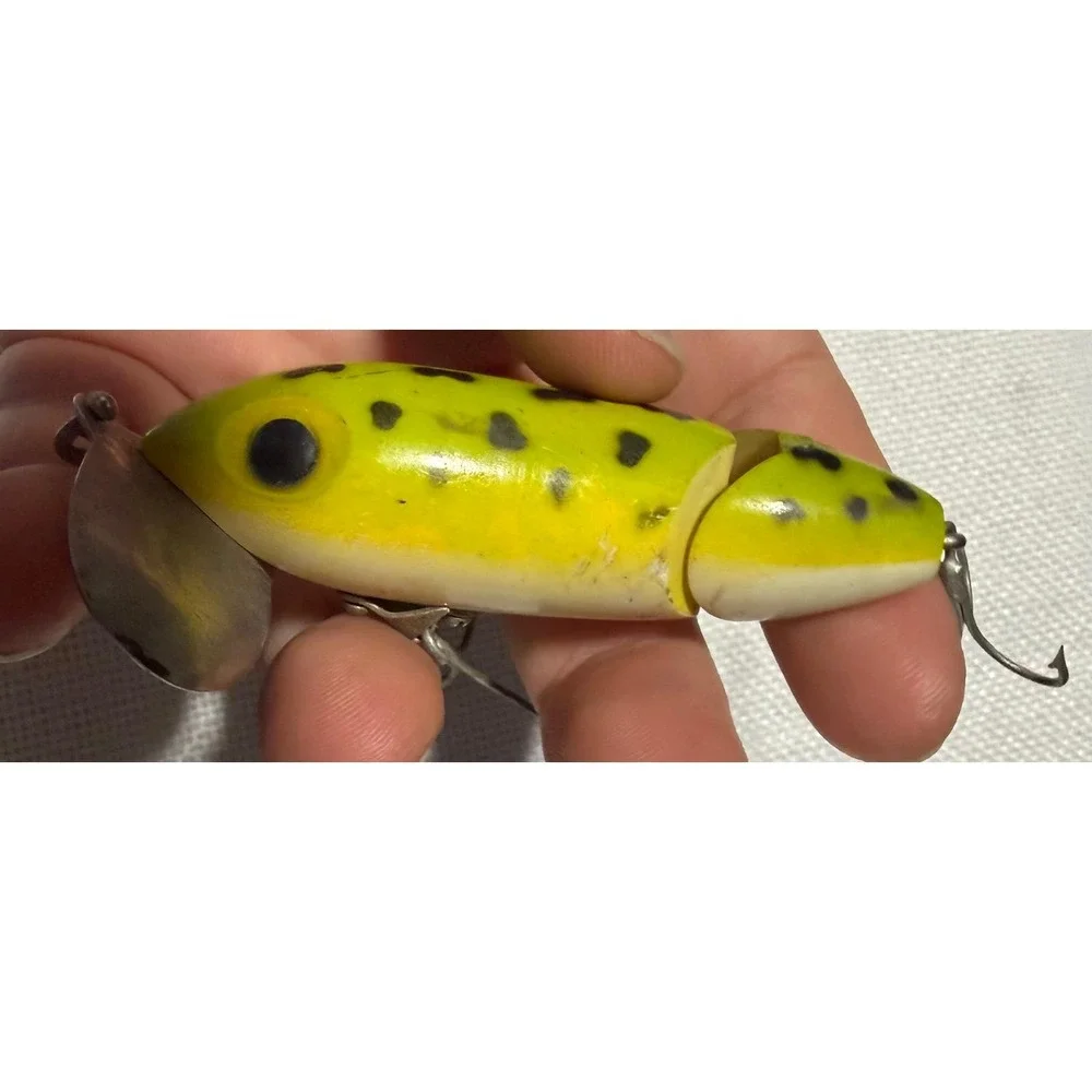 Fred Arbogast Jitterbug Jointed Fishing Lure Yellow Frog Pattern Vintage NB043‎